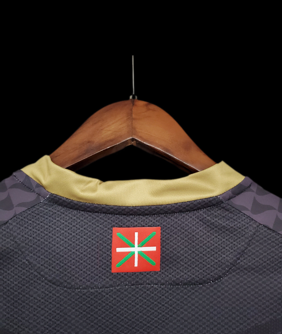 Deportivo alaves 2021 3eme maillot