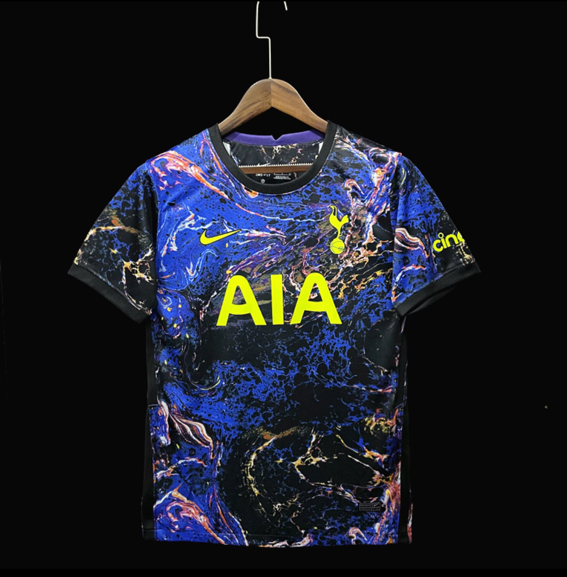 Tottenham 2022 extérieur