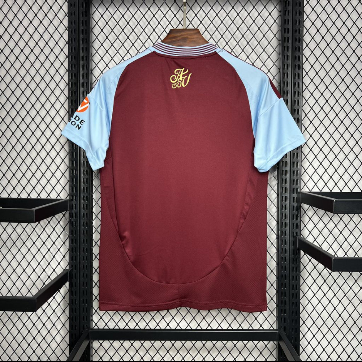 Aston Villa 2025 domicile