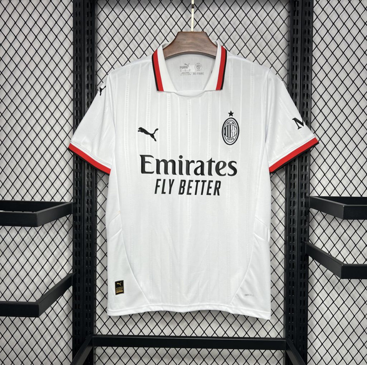 AC milan 2025 extérieur