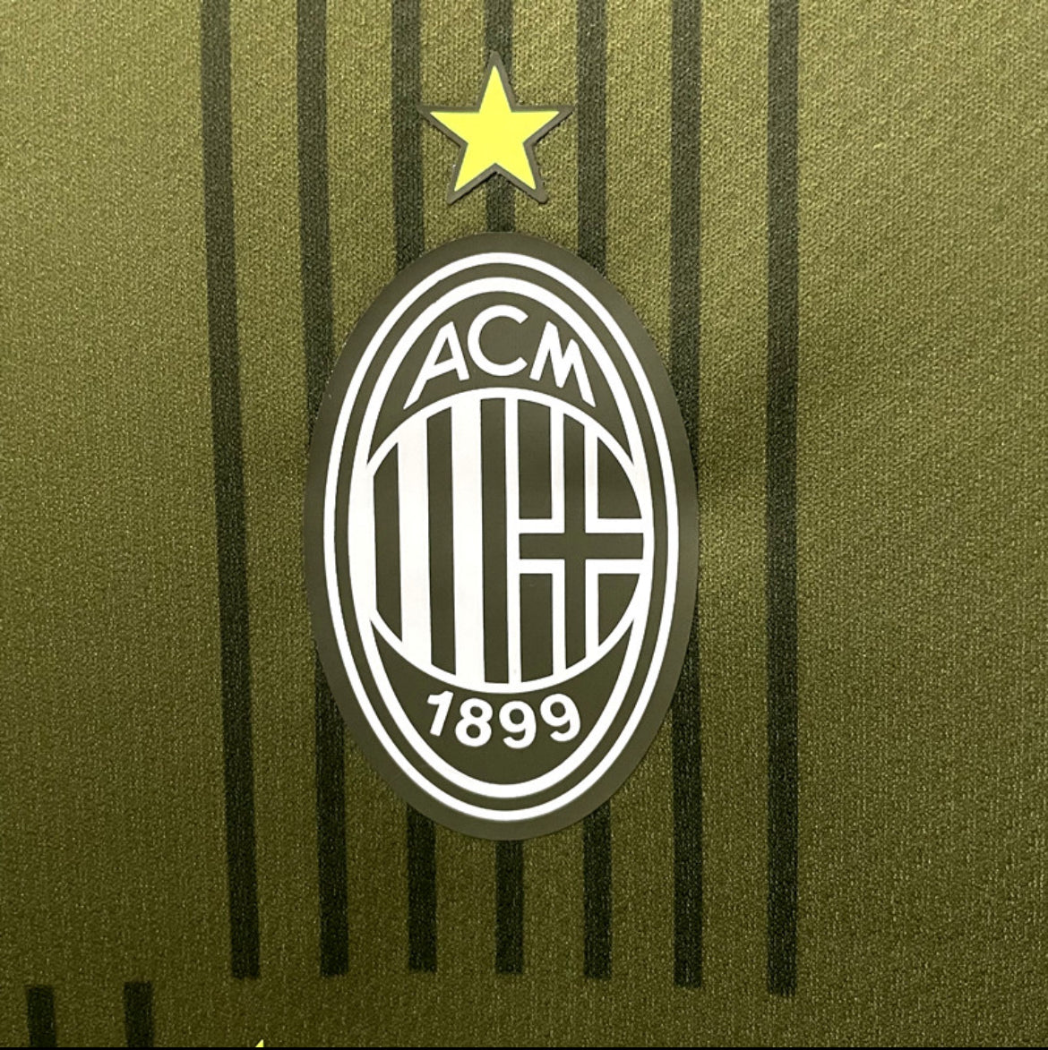 AC milan 2023 4ème maillot