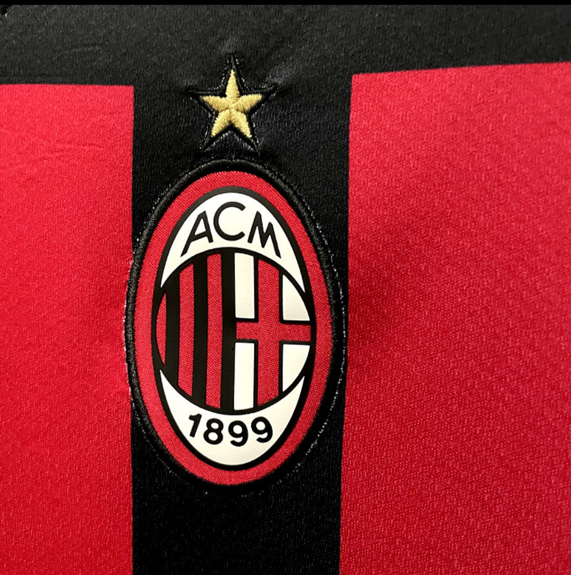 AC milan 2023 domicile