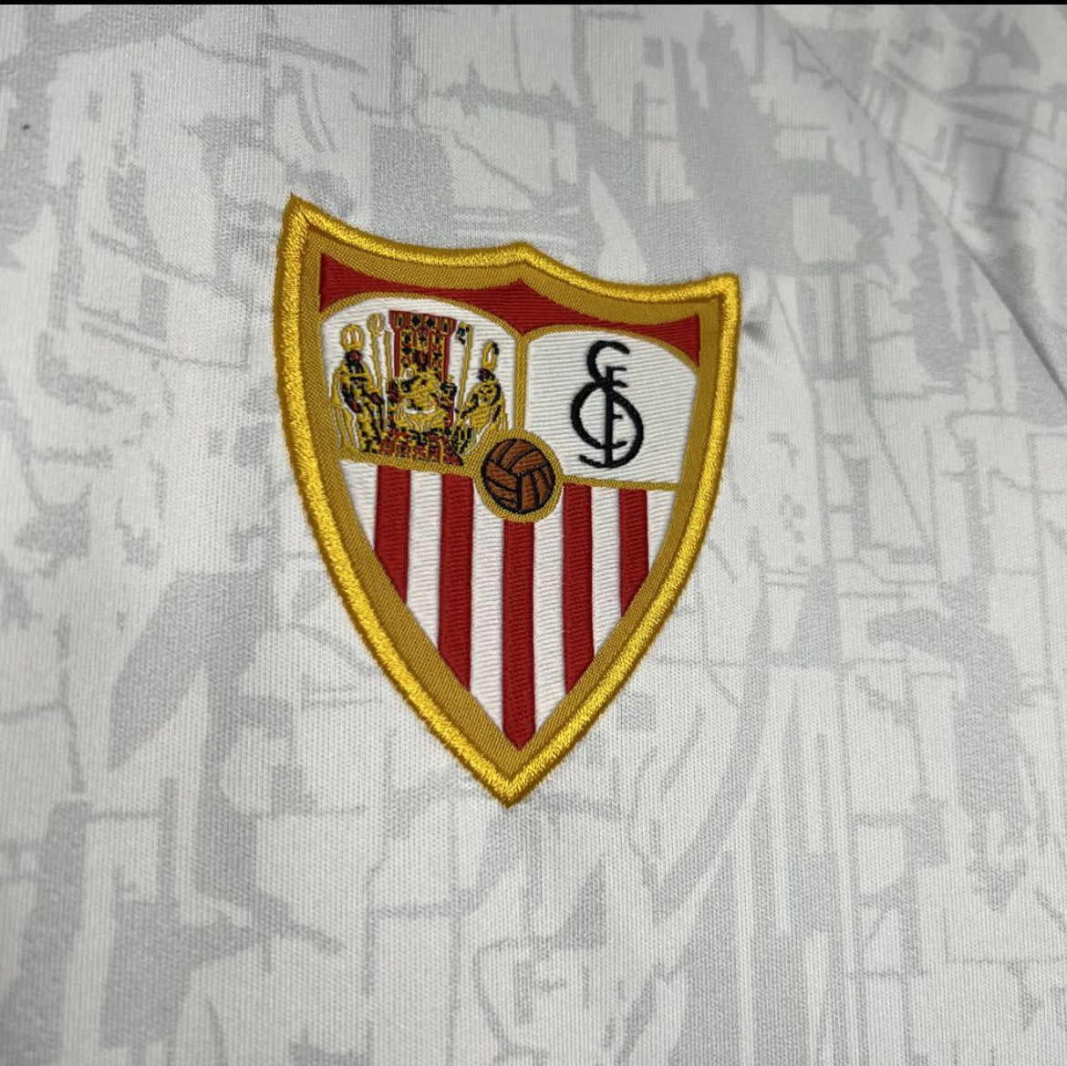 Seville 2025 domicile
