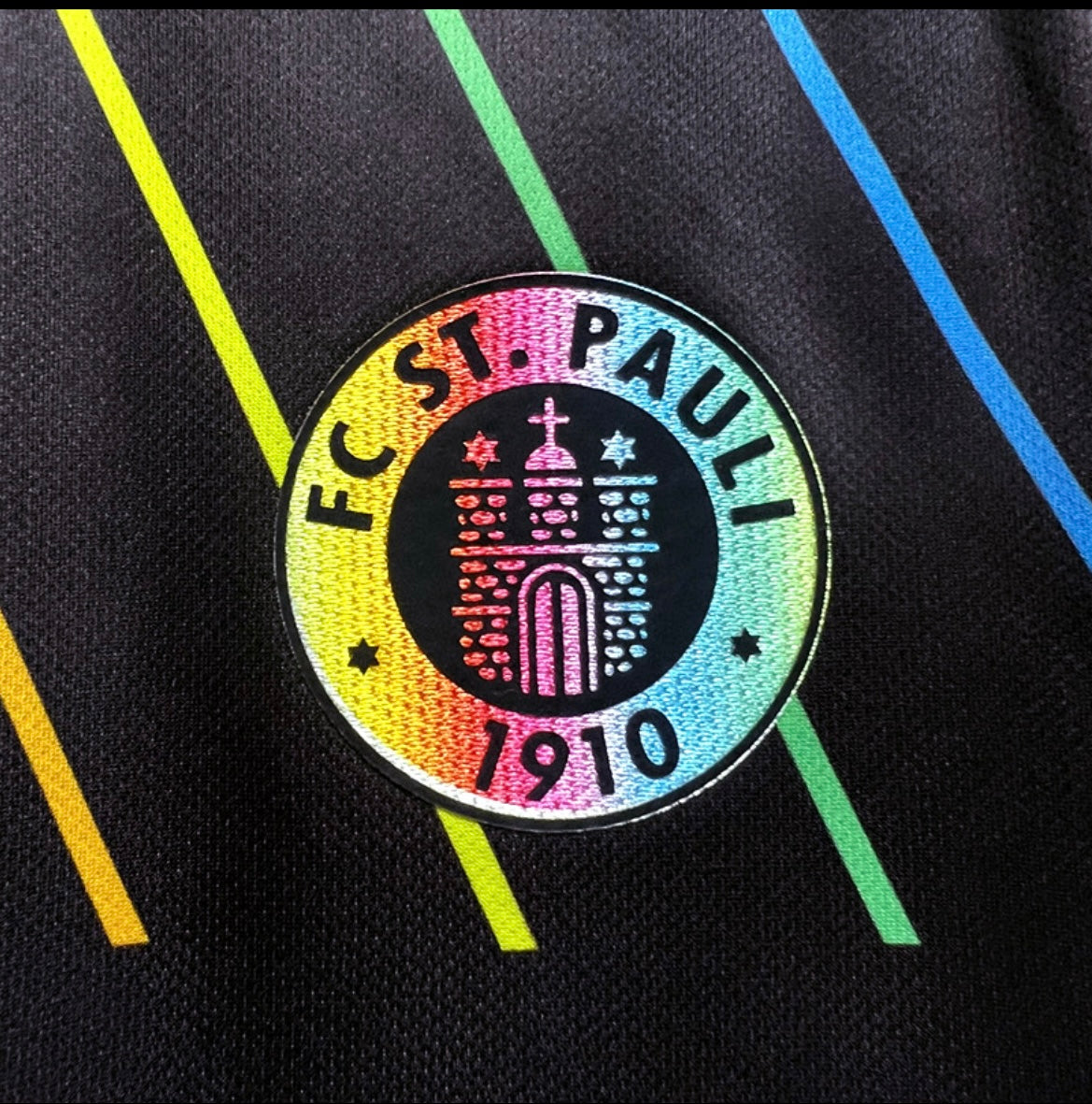 St. Pauli 2024 extérieur
