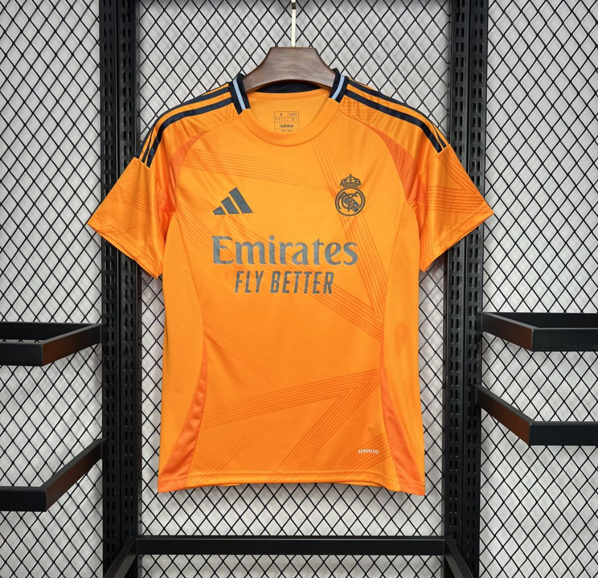 Real Madrid 2025 extérieur