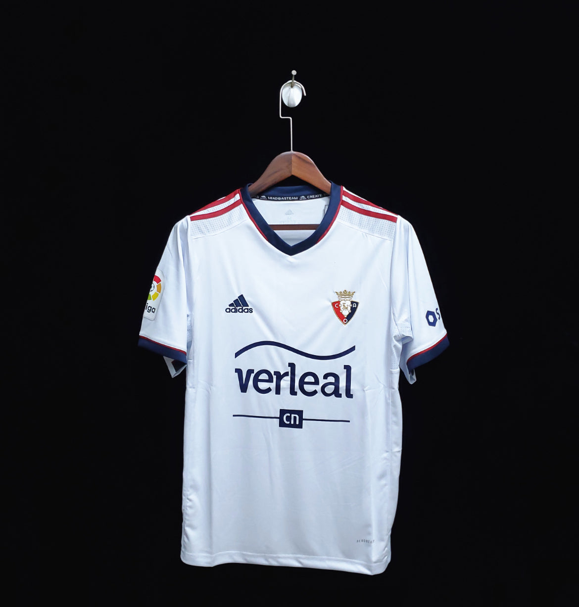 Osasuna 2022 extérieur