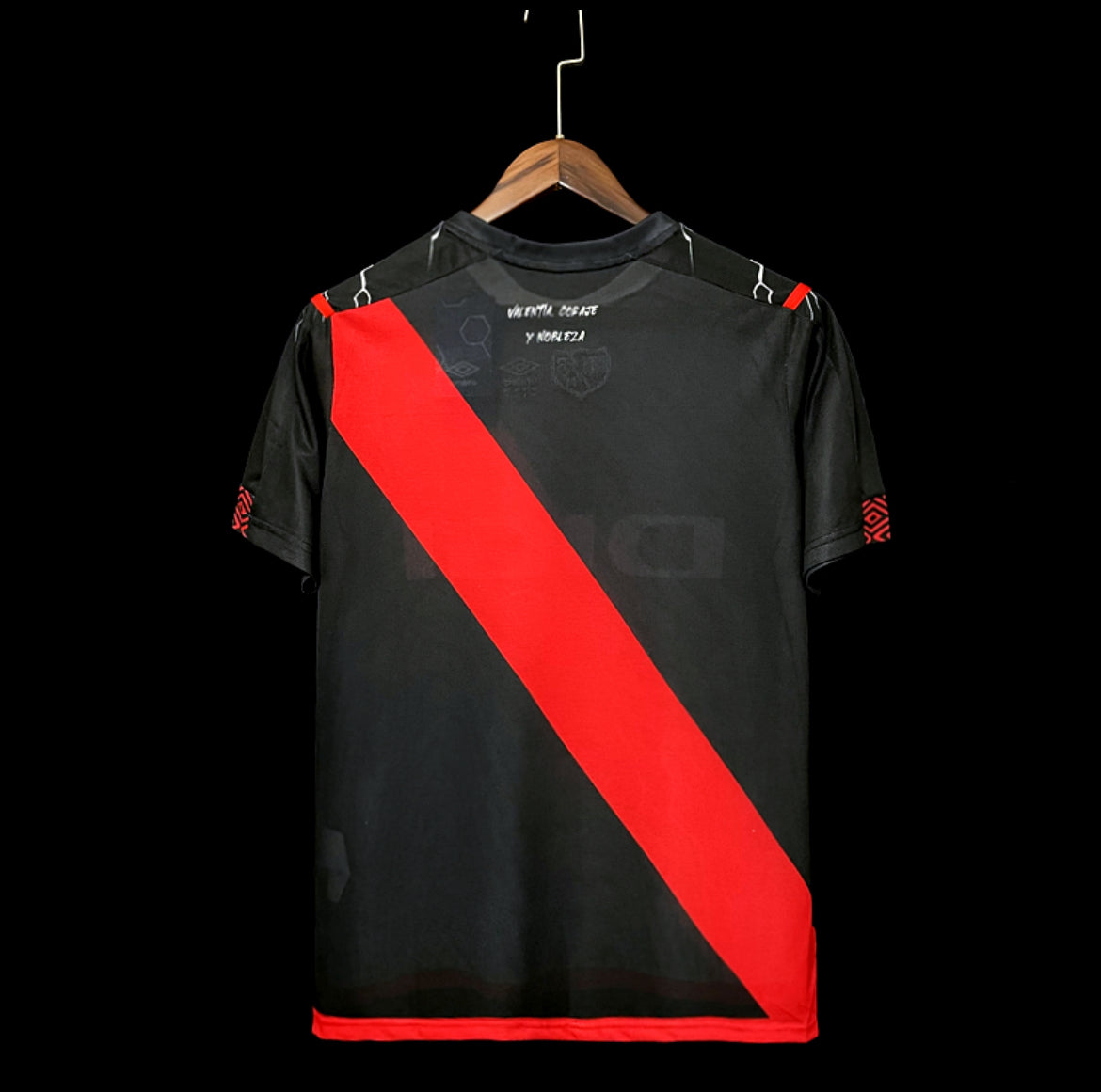 Rayo Vallecano 2022 extérieur