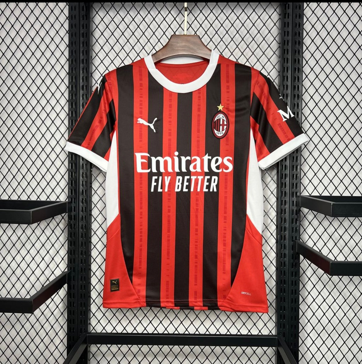 AC milan 2025 domicile