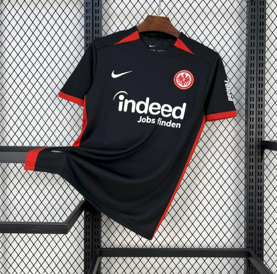 Eintracht Francfort 2025 extérieur