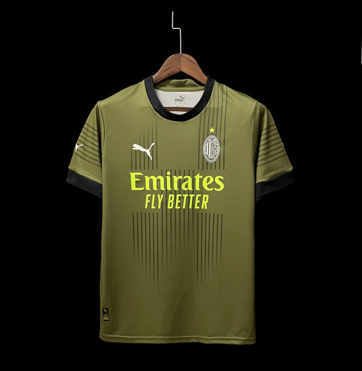 AC milan 2023 4ème maillot