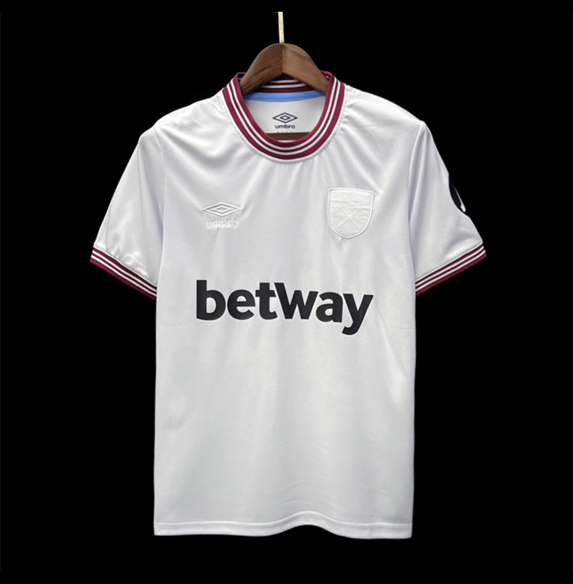 West Ham 2024 extérieur