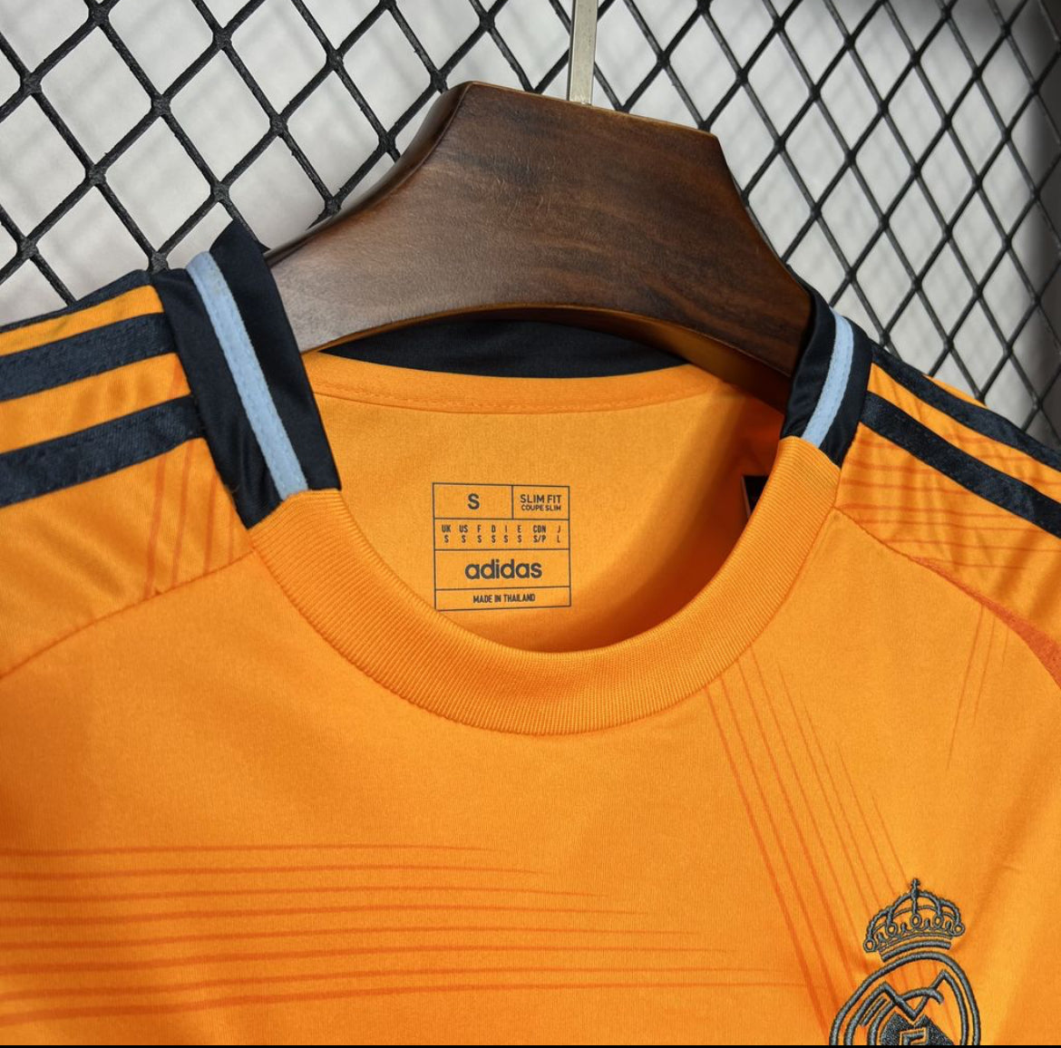 Real Madrid 2025 extérieur
