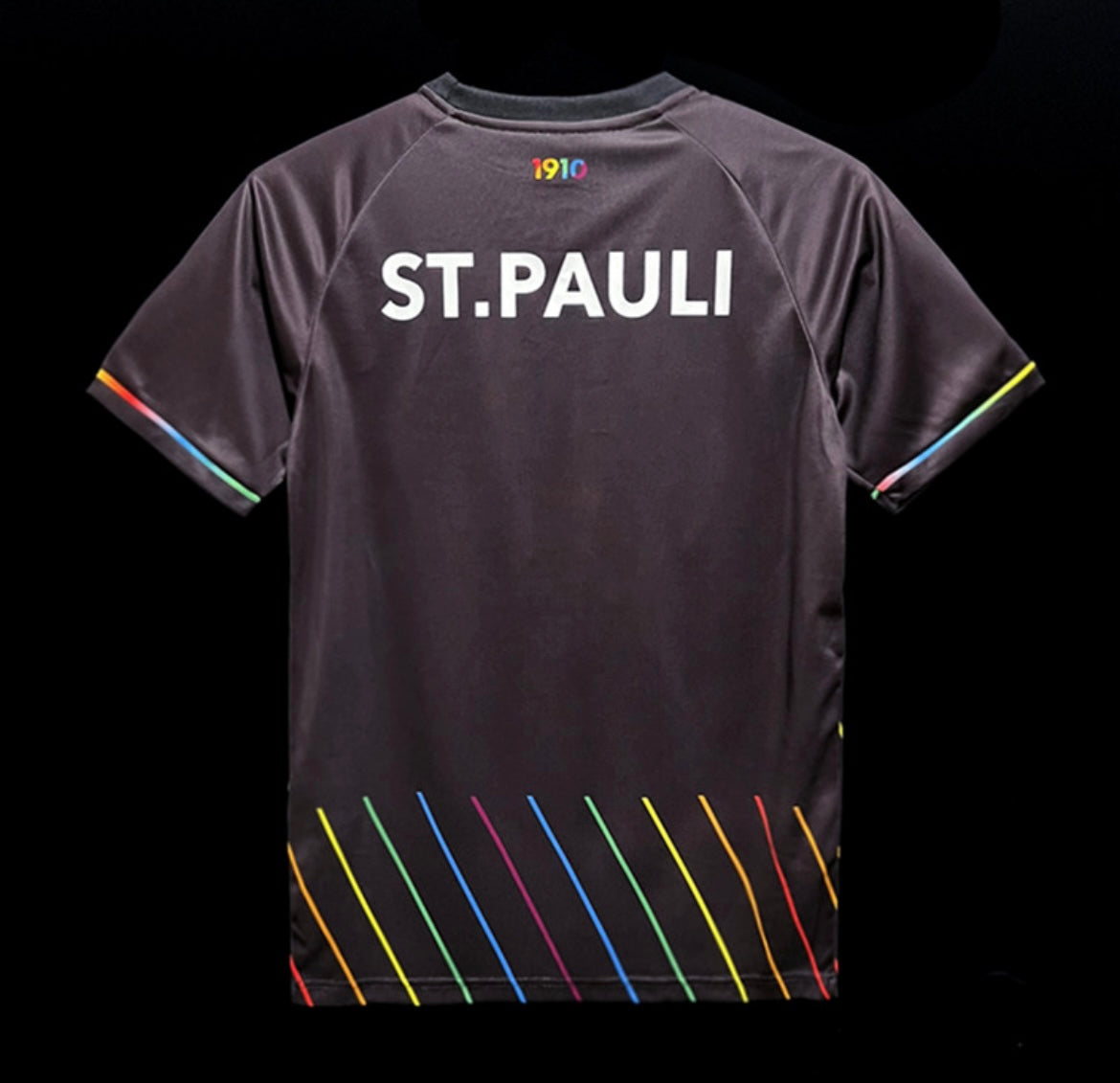 St. Pauli 2024 extérieur