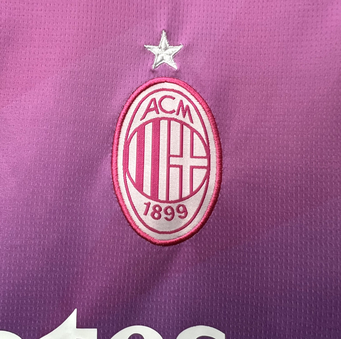 AC milan 2024 extérieur