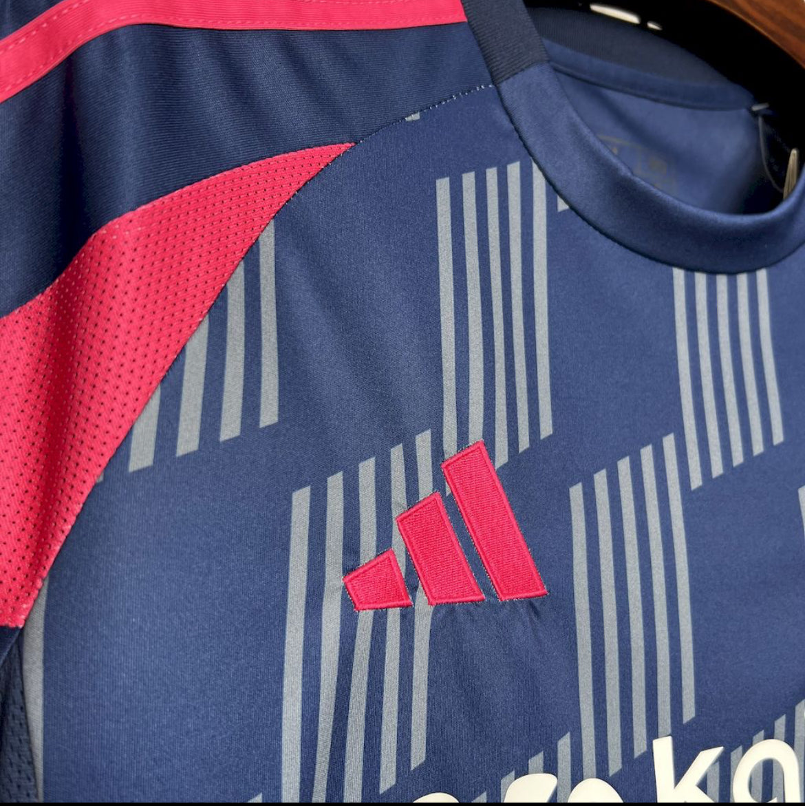 Nottingham Forest 2025 extérieur